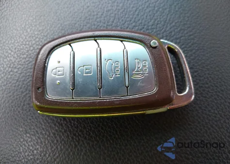 2019 Hyundai Elantra Value Edition из США, поврежденный, VIN 5NPD84LF3KH445839